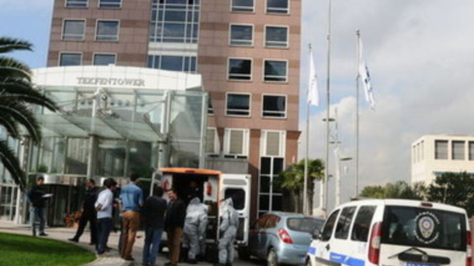 Несколько человек были отправлены в больницу для обследования