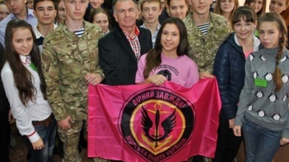 Морские пехотинцы рассказали школьникам о службе в зоне АТО. Фоторепортаж