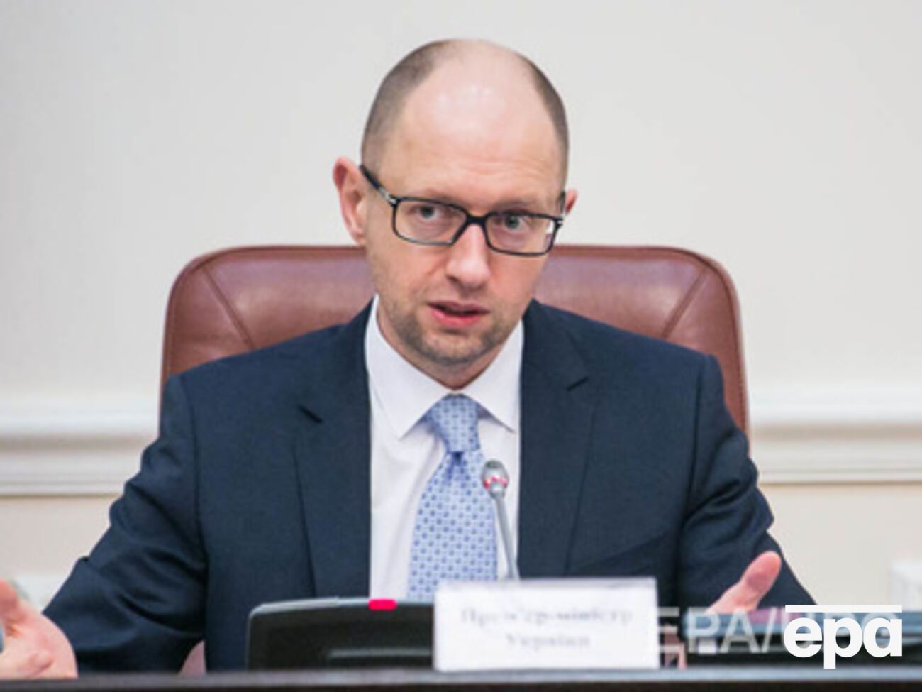 Яценюк считает, что бюджет должен быть принят на основе нового налогового законодательства