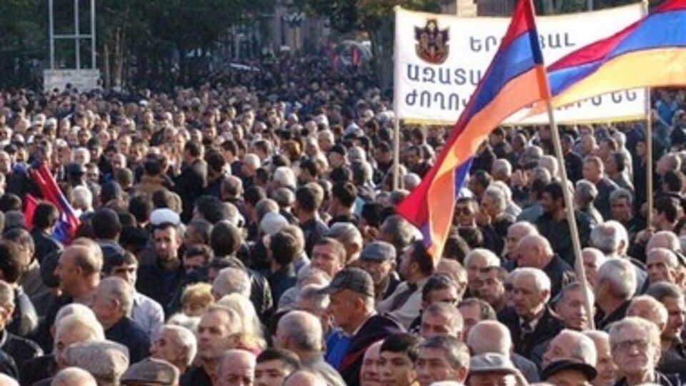 На митинг пришли 20-25 тыс. людей