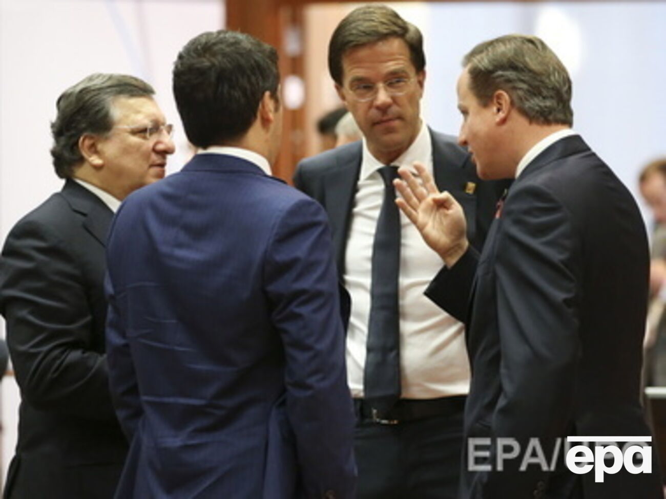 Президент Еврокомиссии, а также лидеры Италии, Голландии и Британии на саммите в Брюсселе