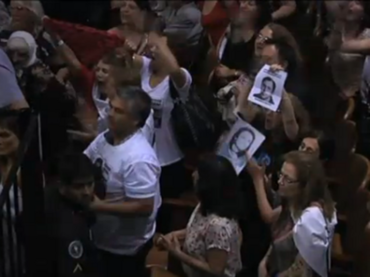 Родственники погибших и пропавших без вести встретили решение суда аплодисментами