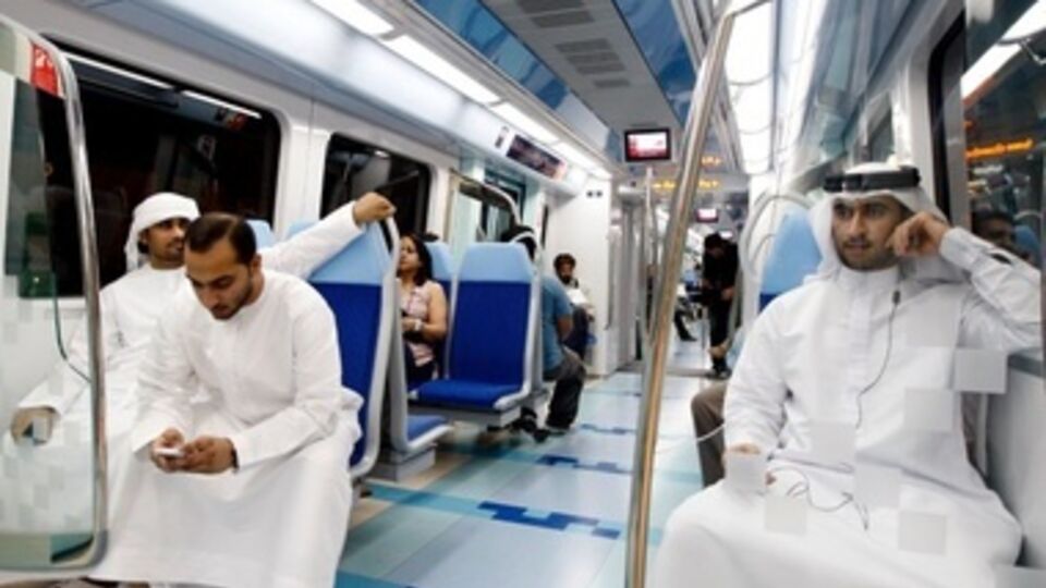 В метро Дубая не стыдно прокатиться даже имея 4 кг золота