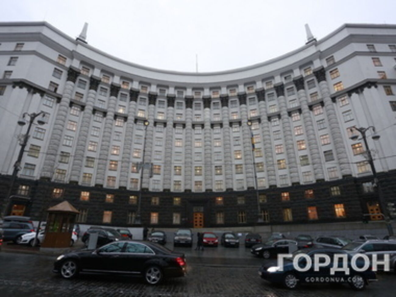 Отчитіваться о ситуации в стране в день выборов будут в правительстве