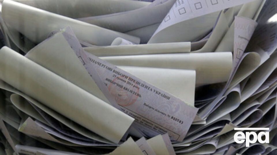 Избирательному округу прислали бюллетени с ошибками