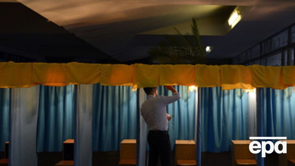 Основная причина задержки --- отсутствие бюллетеней