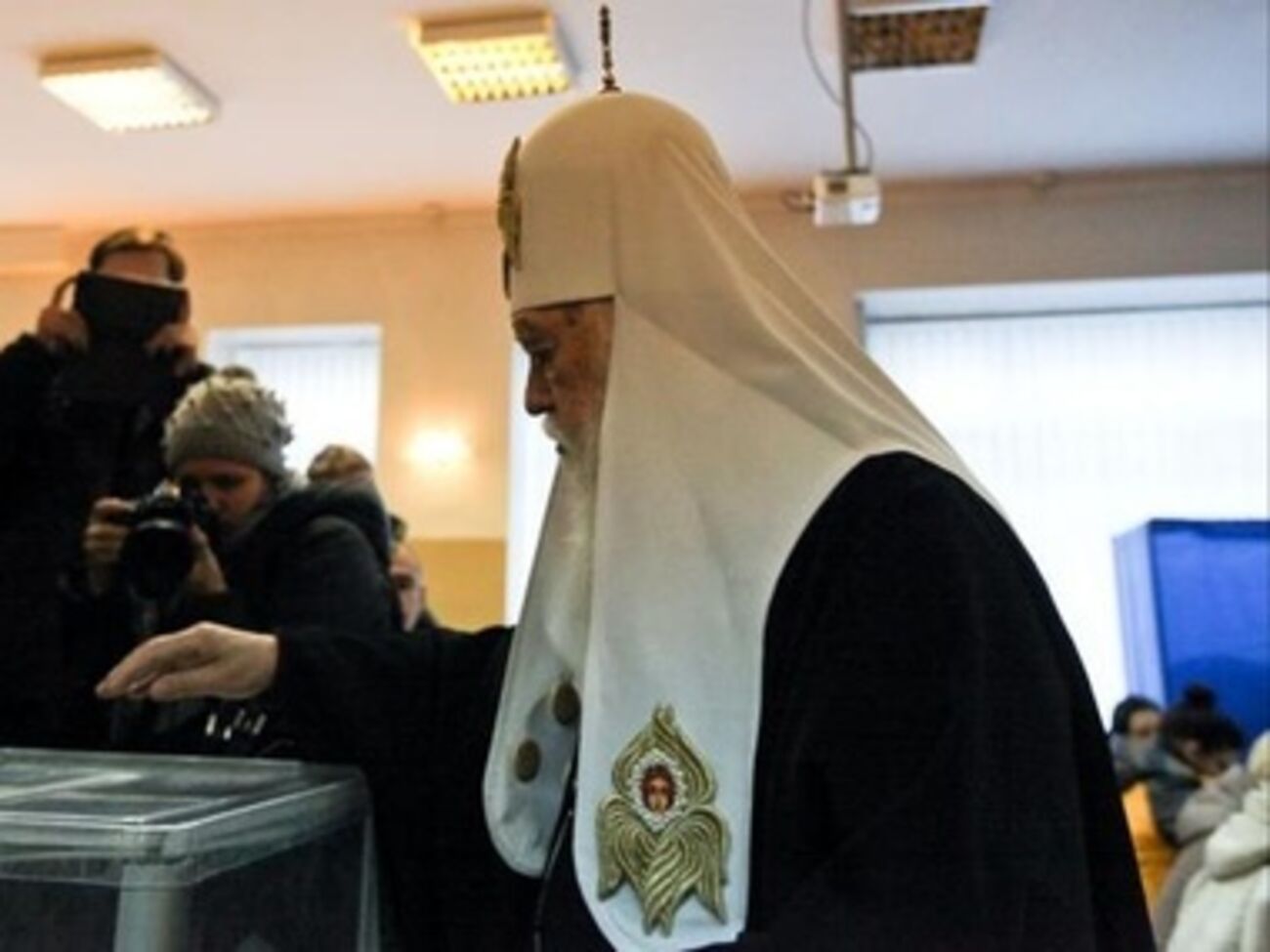 Филарет проголосовал перед богослужением