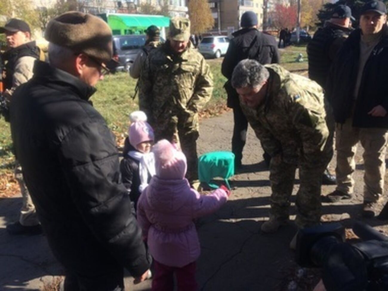 Порошенко приехал, чтобы&nbsp;защитить избирательное право военнослужащих