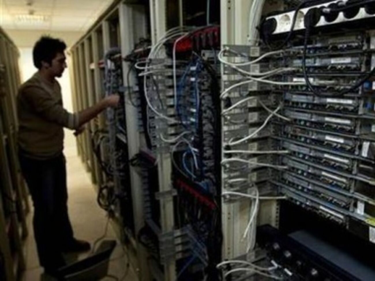 В серверную киевского округа пробрались неизвестные