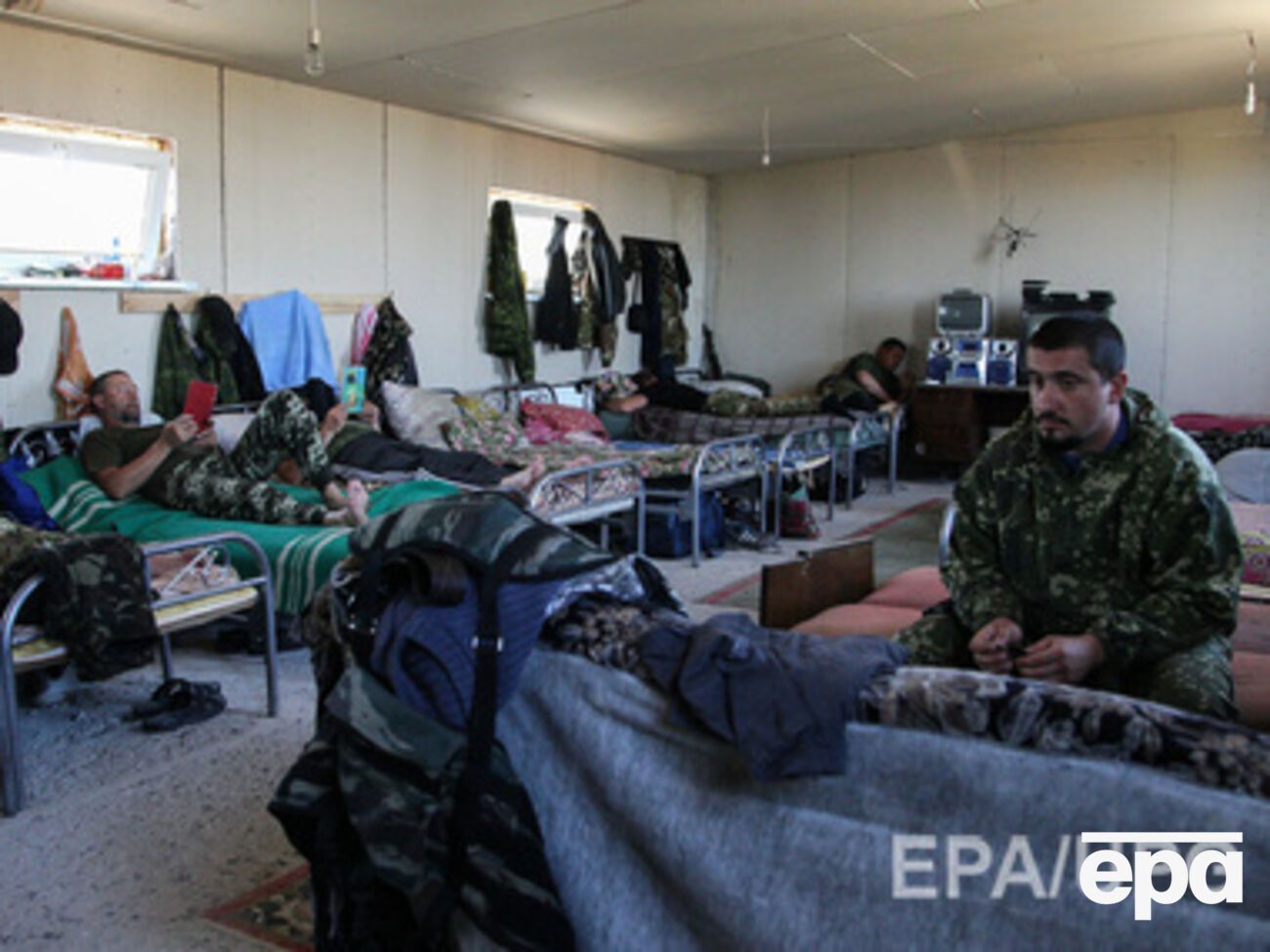 Боевики "ДНР" решили обустраиваться в многоэтажках у донецкого аэропорта