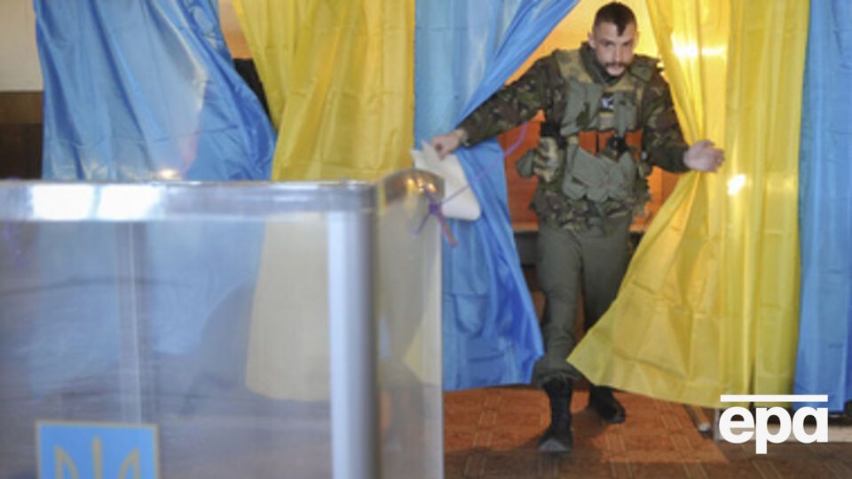 По предварительным данным, явка на выборах в Раду составила около 50%