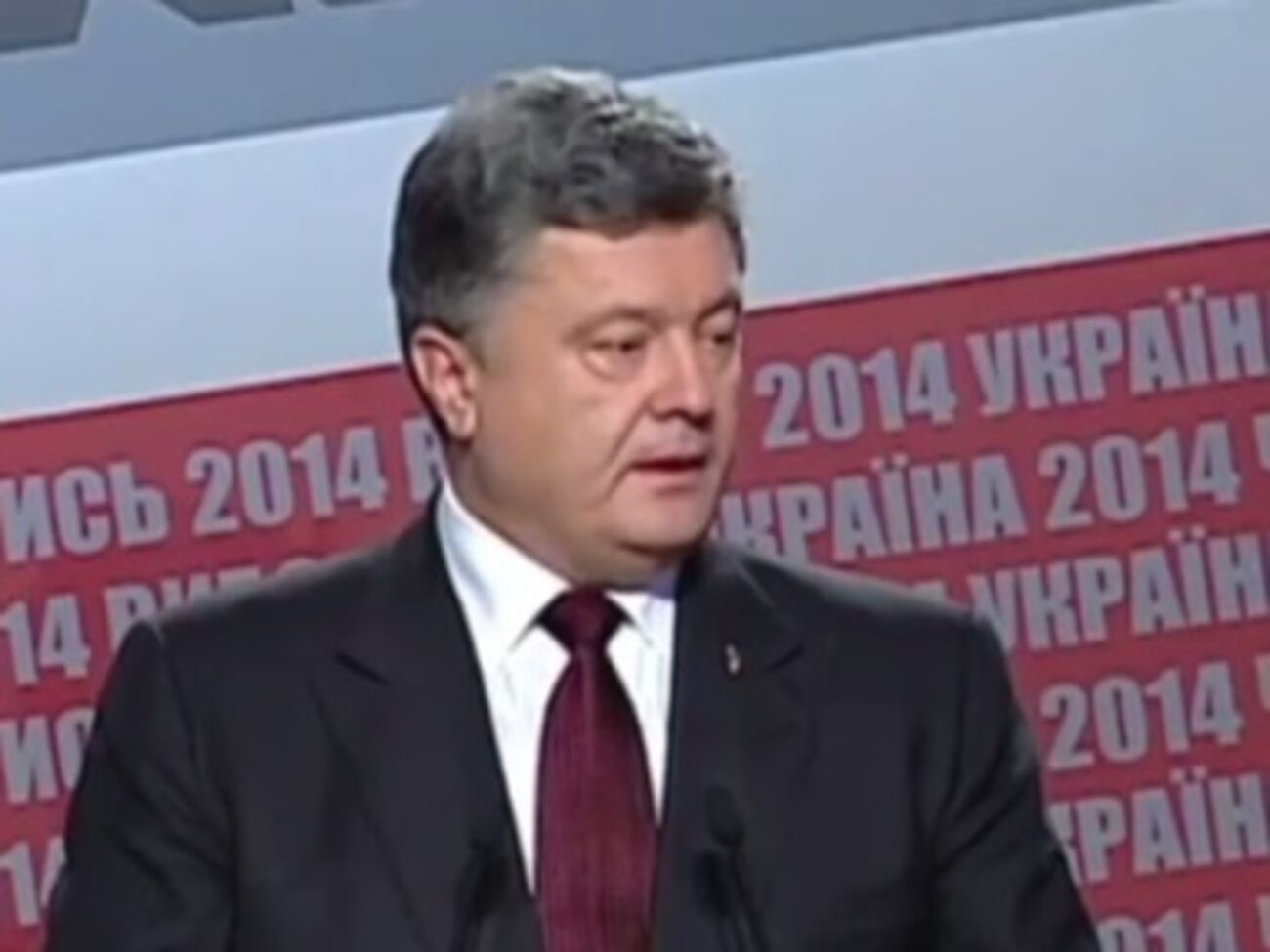 Петр Порошенко вечером в воскресенье выступил в штабе своей партии в Киеве