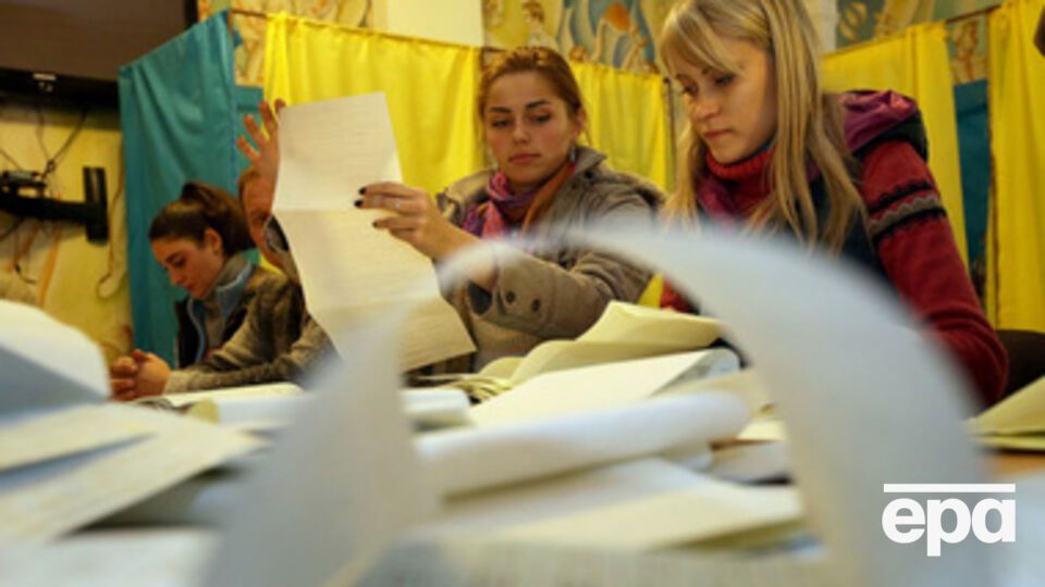 На выборах в Москве проголосовали 536 человек