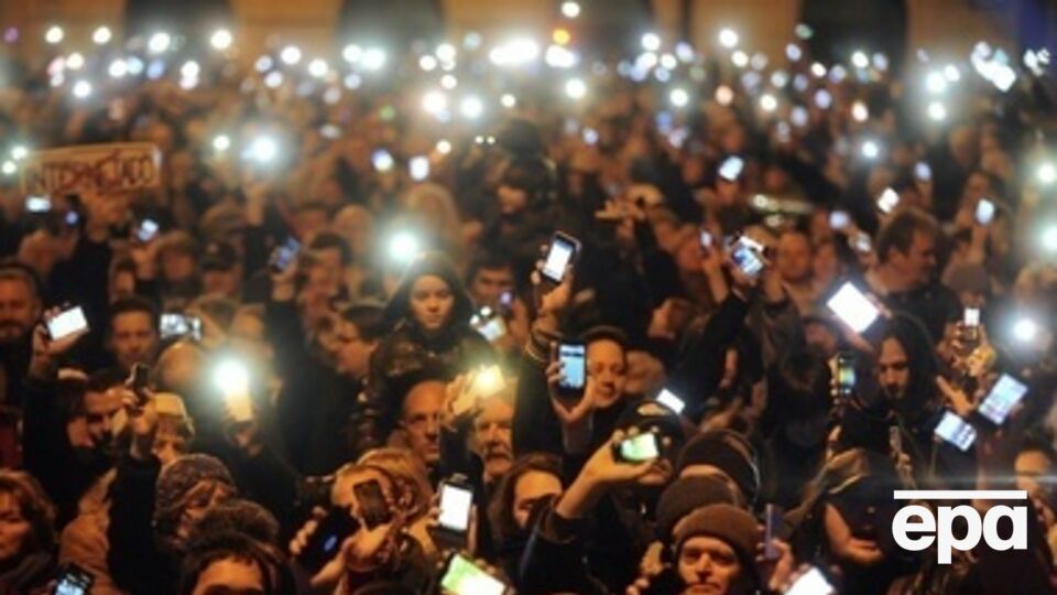 В Будапеште протестуют против налога на интернет