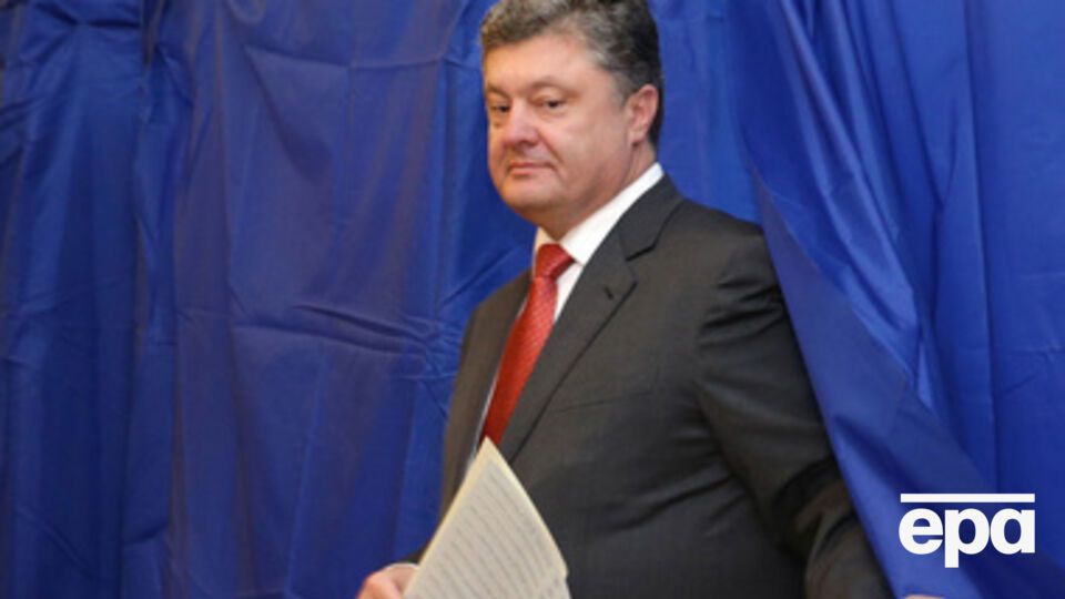 Порошенко заявил о начале консультаций по созданию коалиции