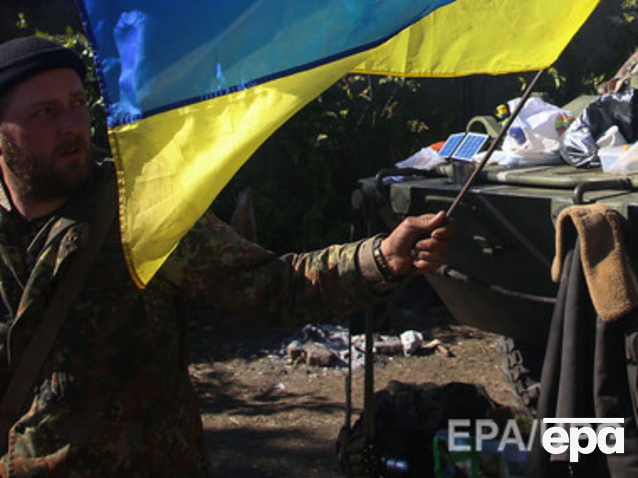 Украинские силовики продолжают удерживать блокпост