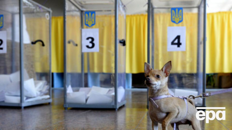 Лидерство удерживает "Народный фронт"