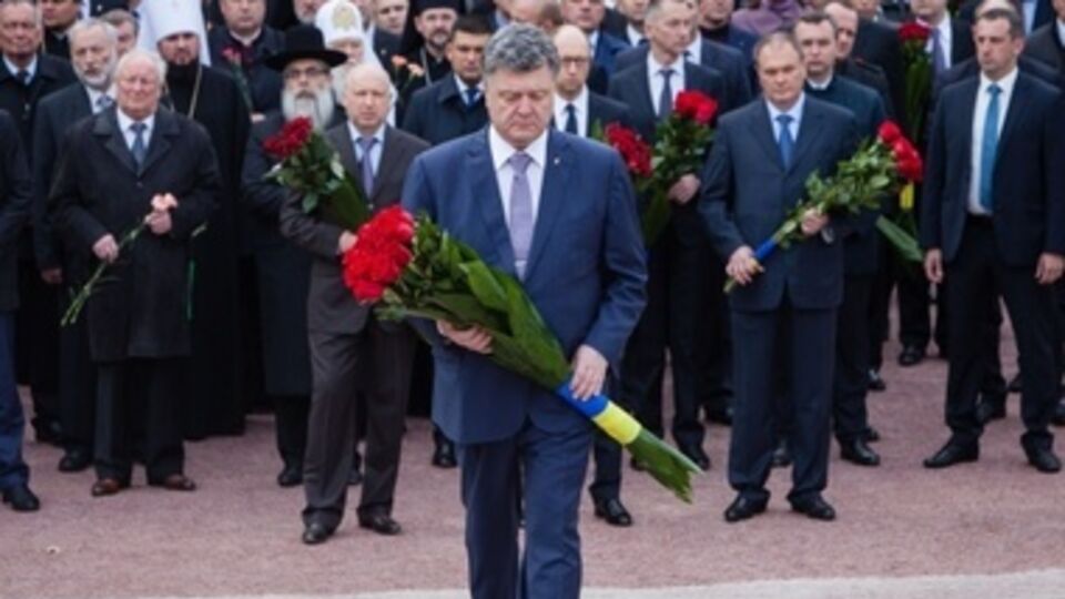 Порошенко выступил с обращением к народу