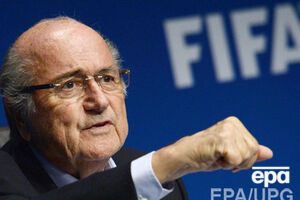 Блаттер пообещал "развести" Украину и Россию на ЧМ-2018
