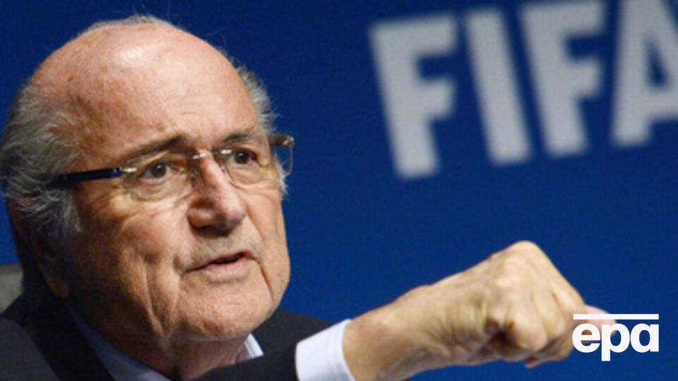 Блаттер пообещал "развести" Украину и Россию на ЧМ-2018