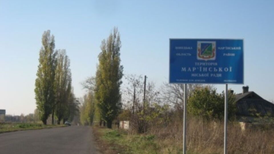 Боевики спилили деревья и минируют территорию