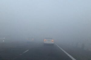 Из-за непогоды столкнулись 12 автомобилей