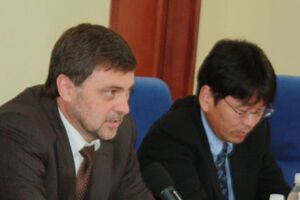 Константин Ворушилин (слева) долгое время работал в компаниях Петра Порошенко