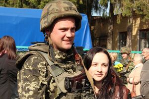 В зоне АТО бойцы охраняли общественный порядок и безопасность мирных жителей на блокпостах