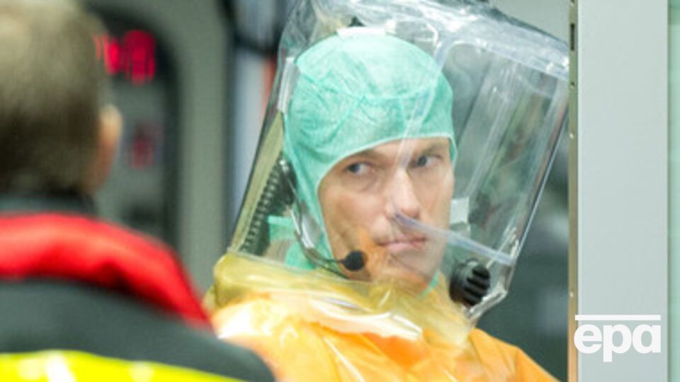 В России на Эболу проверяют студентов, прибывающих из Африки