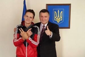 Арсен Аваков: Просто берегите цвет кремлевских звезд