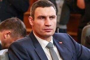 Кличко обещает восстановить кинотеатр "Жовтень"