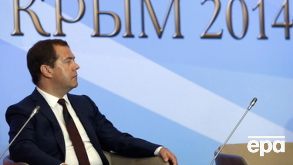 Медведев снова обсуждает создание "свободной экономической зоны" в оккупированном РФ Крыму