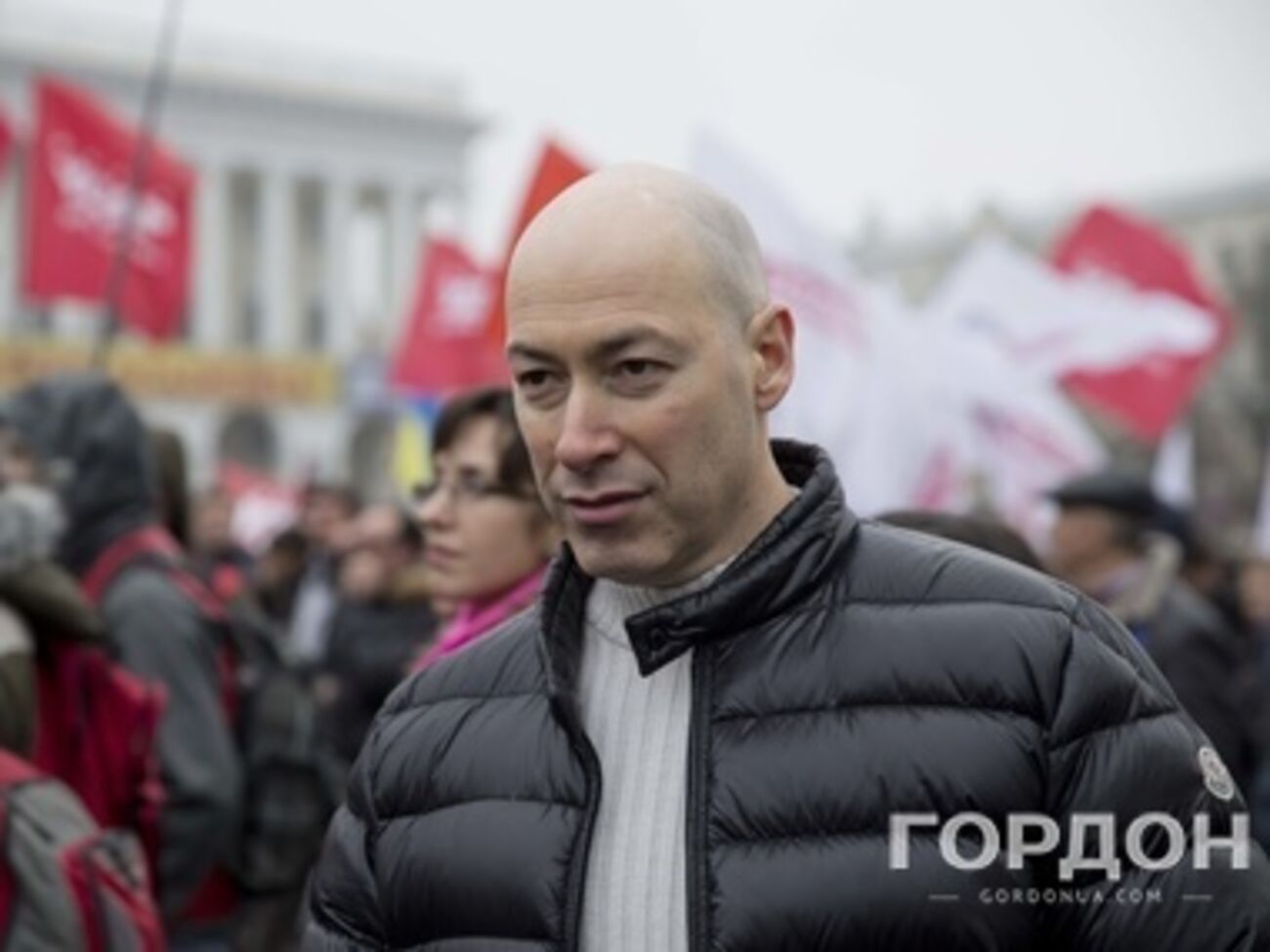 Дмитрий Гордон призвал всех, кому небезразлична судьба "Жовтня", утром 31 октября прийти к КГГА