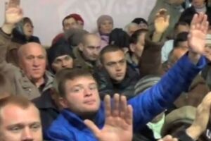 "Народный суд" боевиков голосует за убийство человека