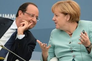 Меркель и Олланд рады подписанию газового соглашения