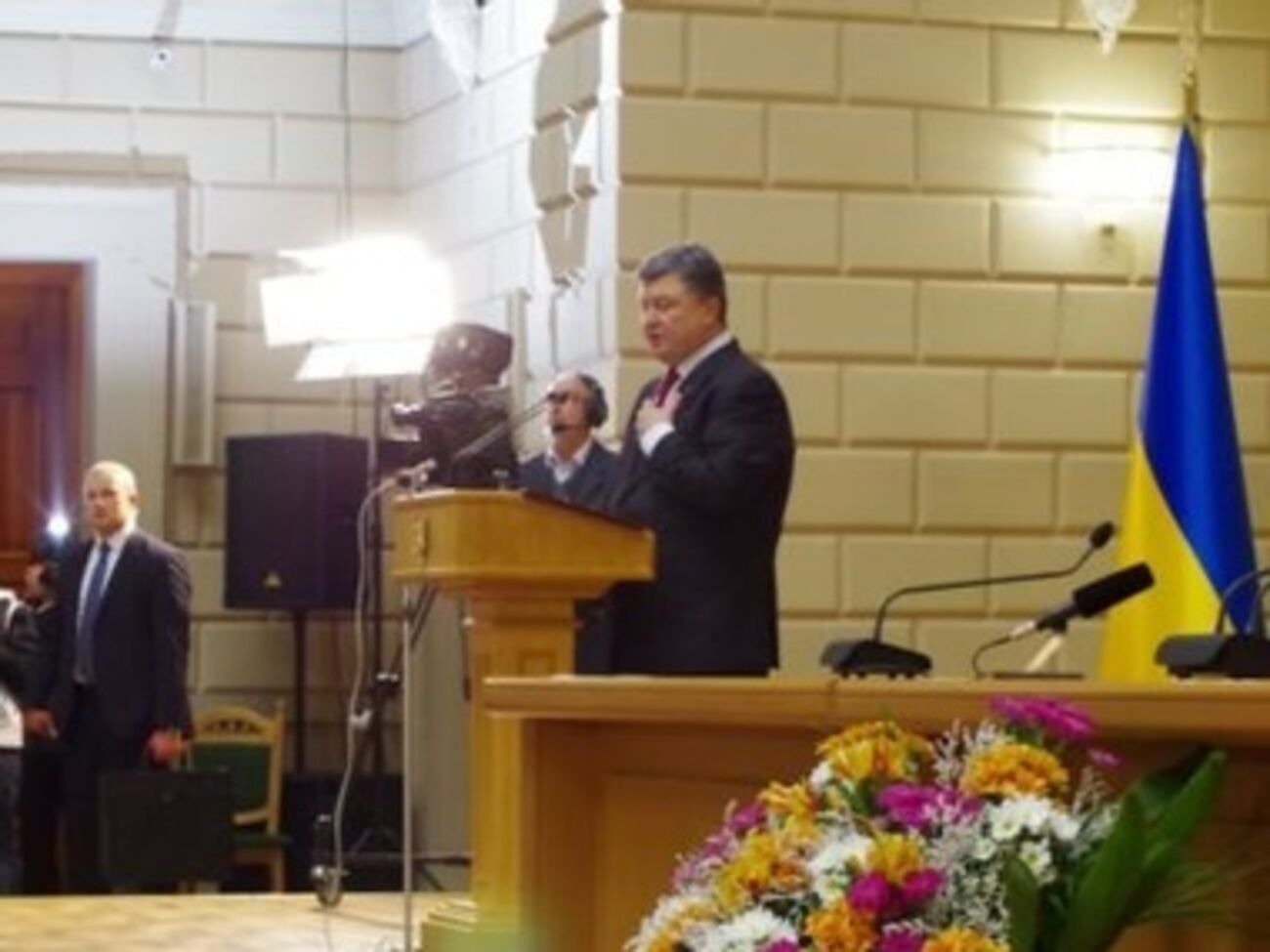 Петр Порошенко --- Крымский вопрос я поднимаю на каждой международной конференции