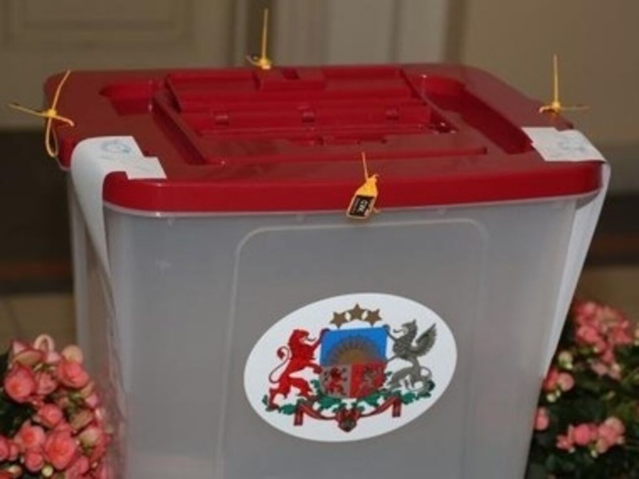 В Латвии проходят выборы