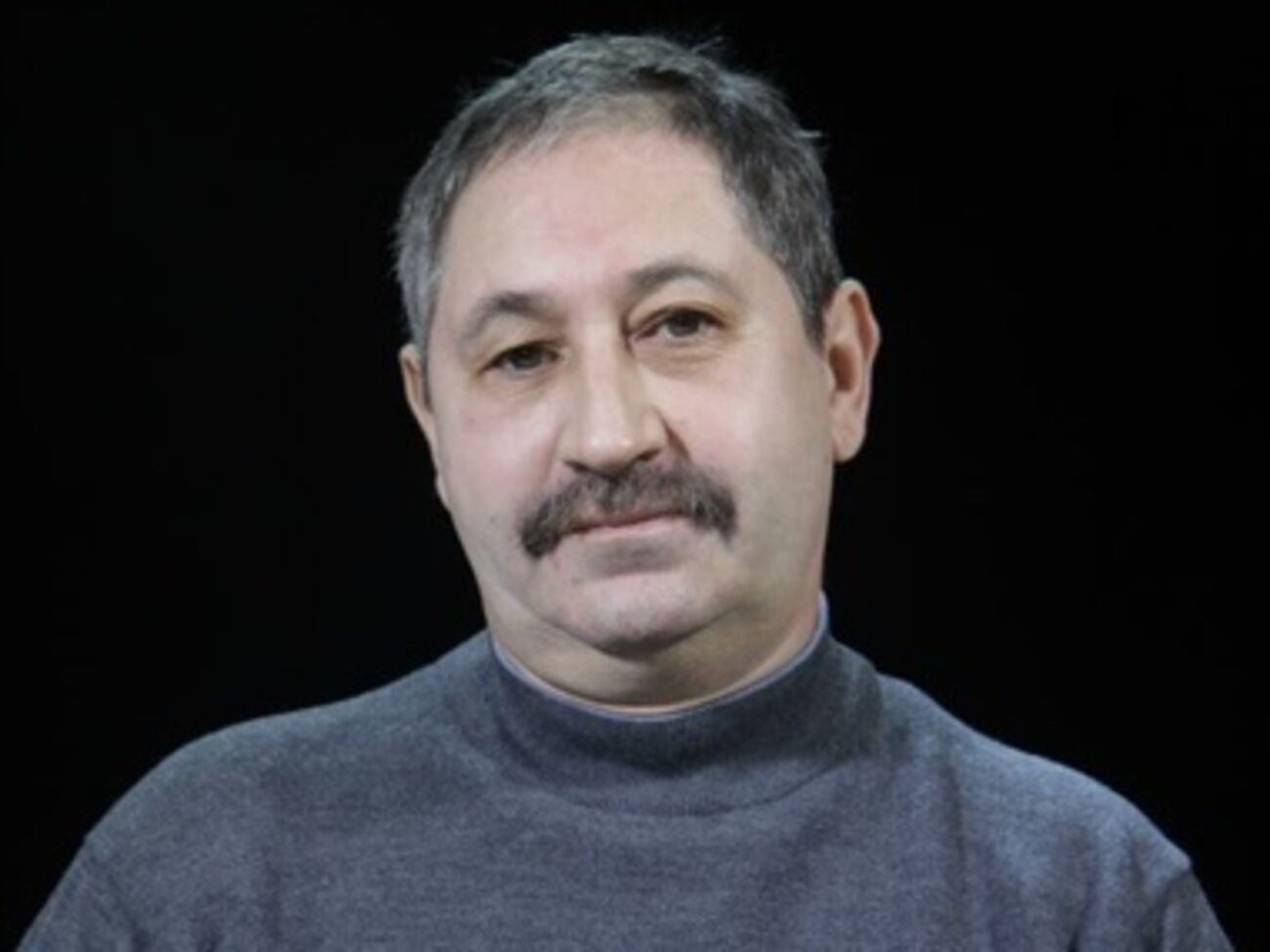 Гольц считает, что украинской армии нет нужды удерживать аэропорт любой ценой