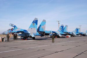 Министерство обороны уже получило из авиаремонтных предприятий восемь самолетов