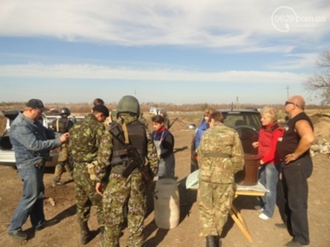 Воинам АТО привезли домашнюю еду