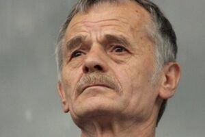 Джемилев: Идет откровенный шантаж, поскольку держать сына в тюрьме не имели права