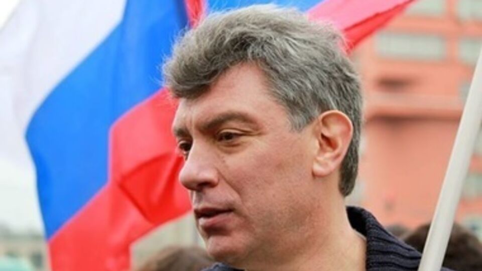 Борис Немцов: Вы готовы содержать Лукашенко и платить из своего кармана 50 рублей за литр бензина?