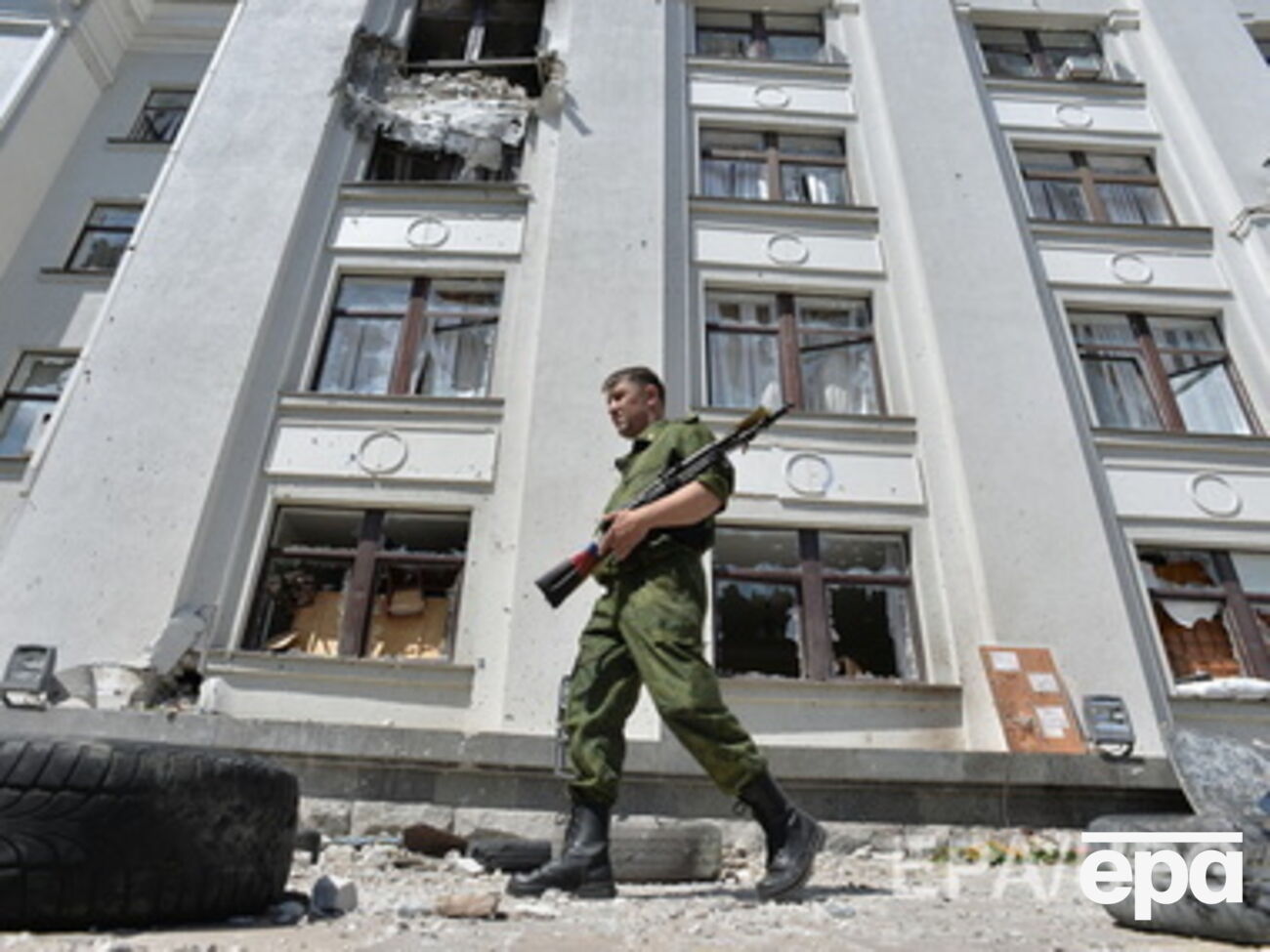 Боевики открыли огонь по жителям Свердловска