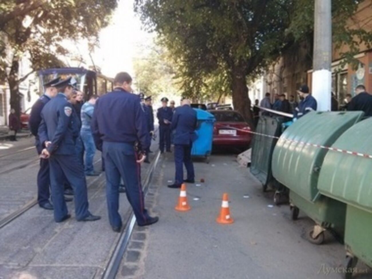 В настоящее время правоохранители пытаются установить личность погибшей