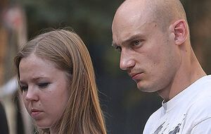 С парашютистов снимут обвинение в вандализме