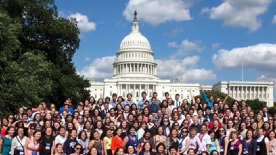 Благодаря FLEX более восьми тысяч российских старшеклассников бесплатно посетили США