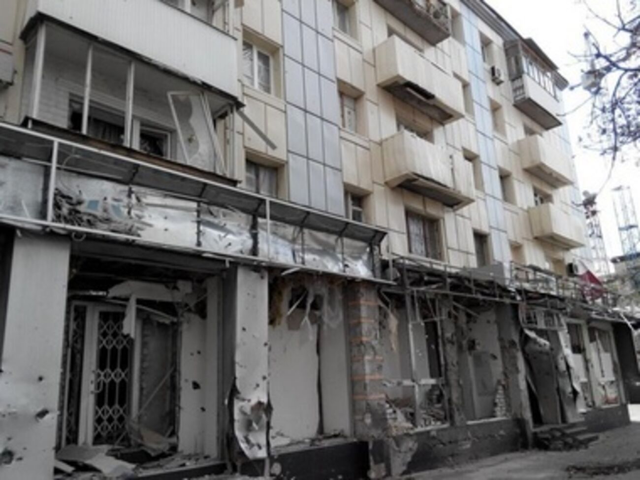 В Луганске запрещено передвигаться по городу в ночное время