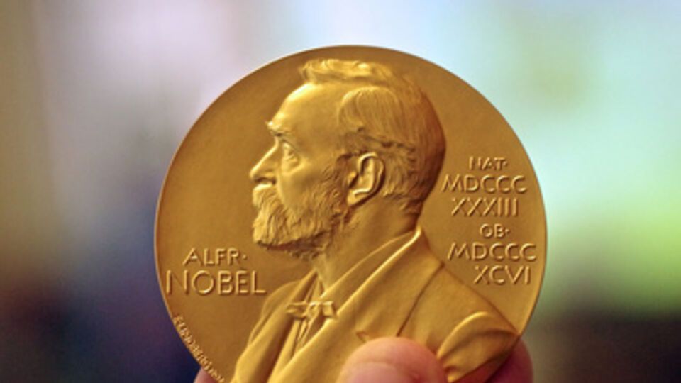Названы лауреаты первого в этом году Нобеля
