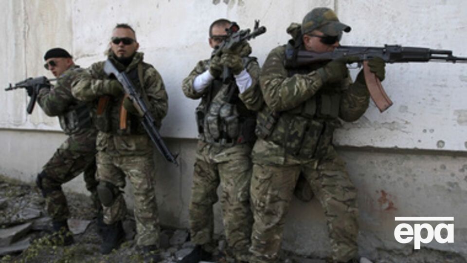 Военные с террористами устроили перестрелку в городе