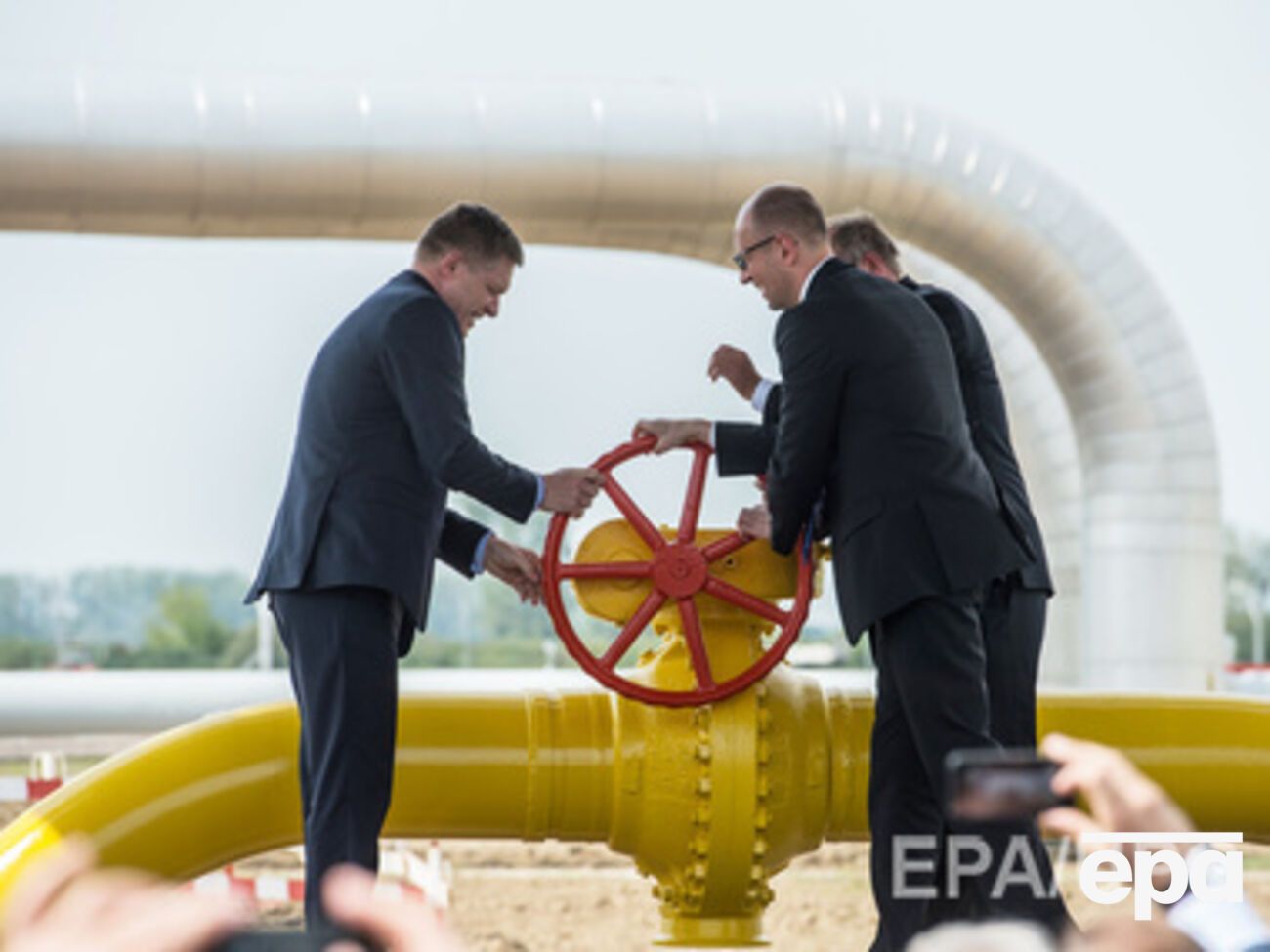 Европейская сторона станет гарантом выплаты долговых обязательств Украины